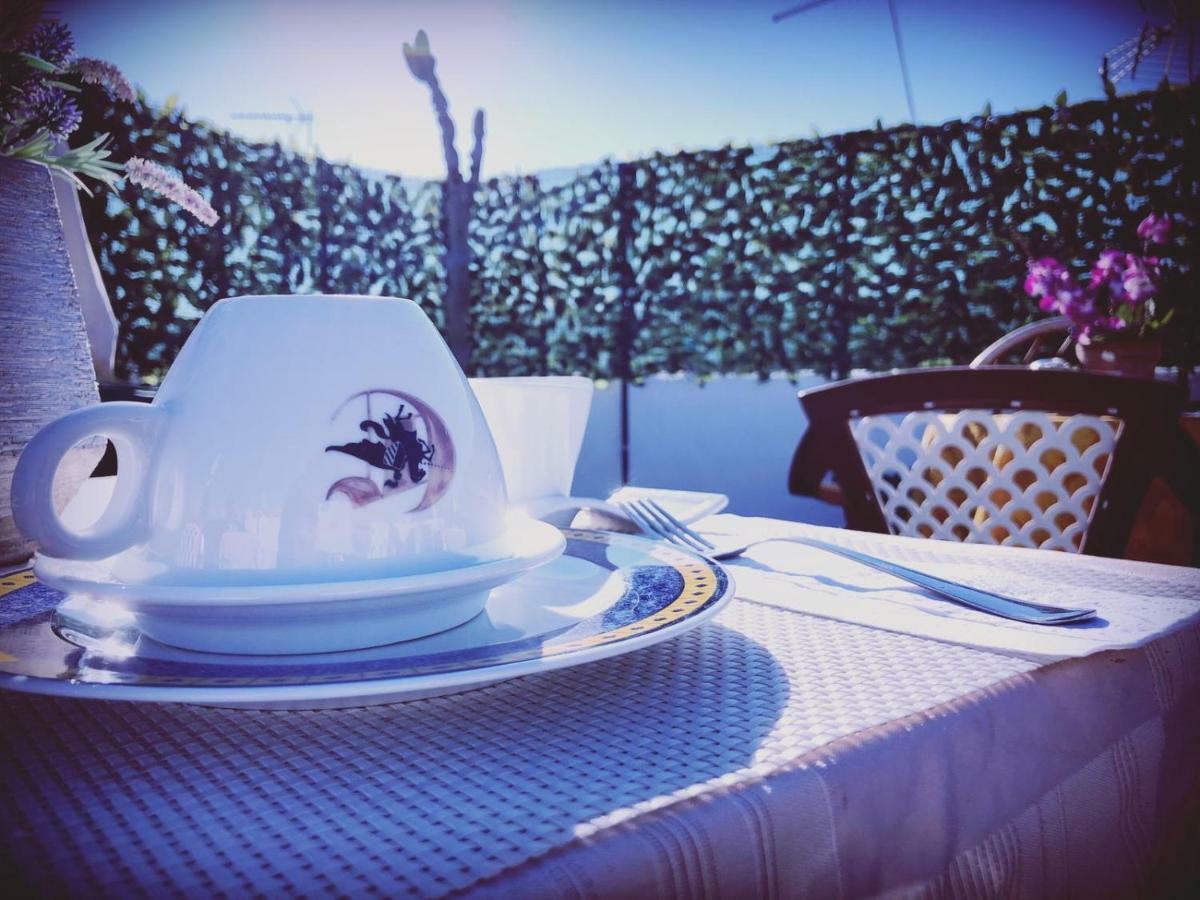 Camelot Couette-café 3*